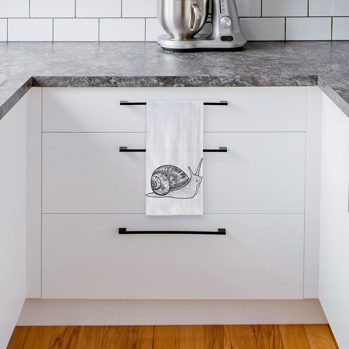 Brown Garden Snail - Cornu aspersum Tea Towel