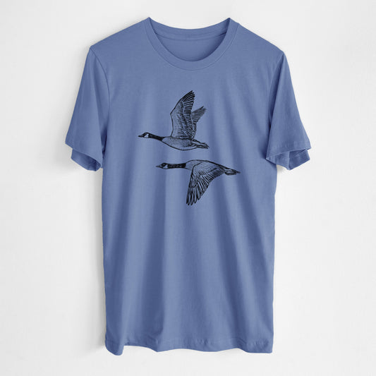Canada Geese in Flight - Branta canadensis - Lightweight 100% Cotton Unisex Crewneck