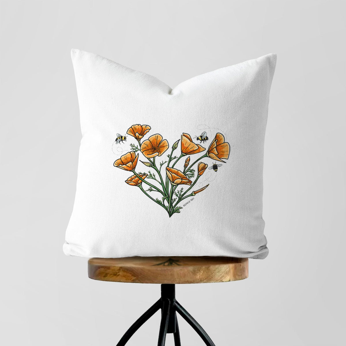 Color California Poppy Heart - Throw Pillow Cover