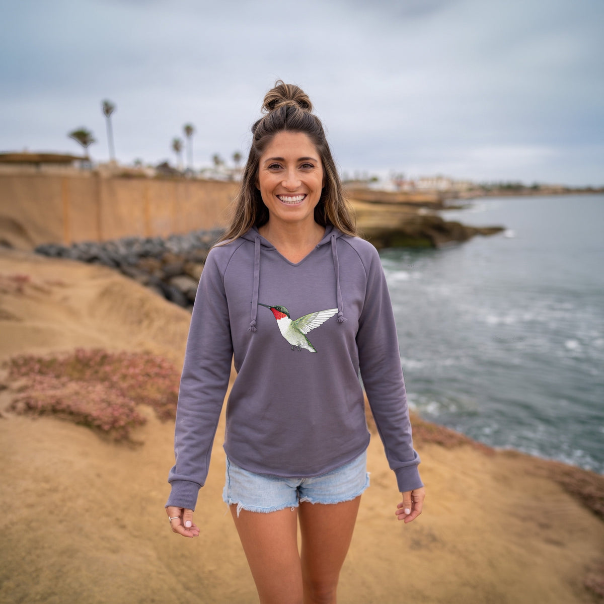 Vibrant Ruby-throated Hummingbird - Archilochus colubris - Cali Wave Hooded Sweatshirt