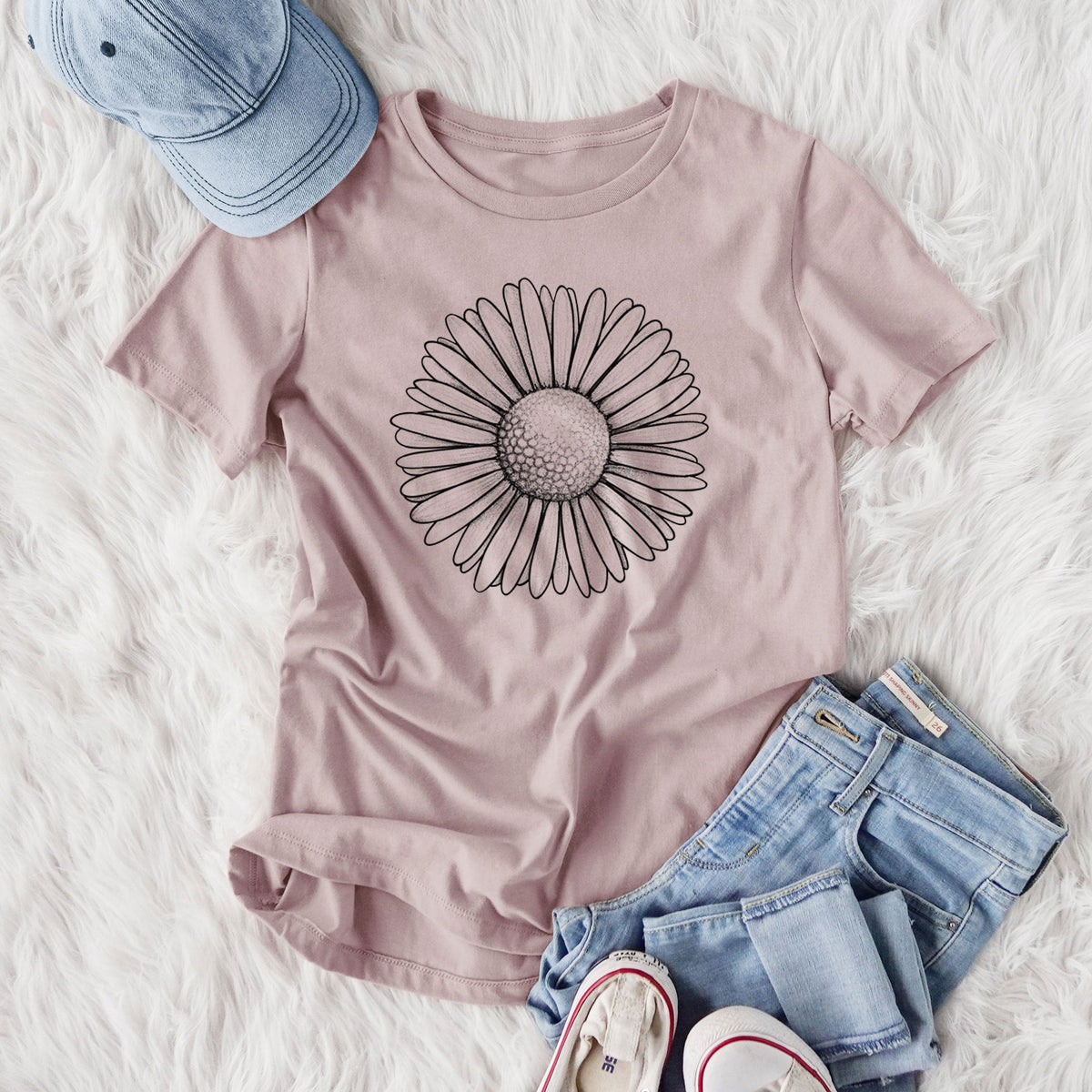 Bellis perennis - The Common Daisy - Women's Lightweight Relaxed Fit 100% Cotton Crewneck