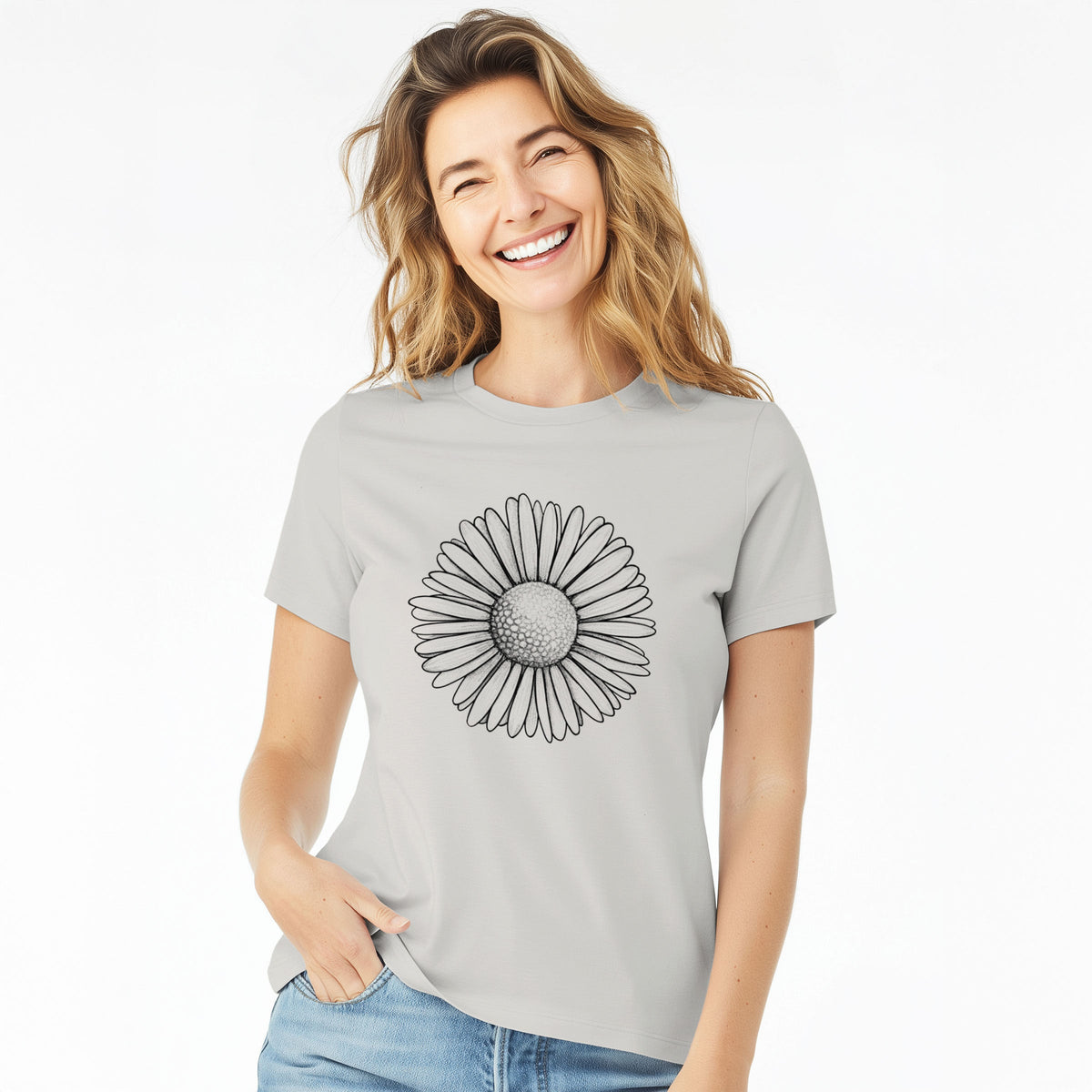 Bellis perennis - The Common Daisy - Women's Lightweight Relaxed Fit 100% Cotton Crewneck