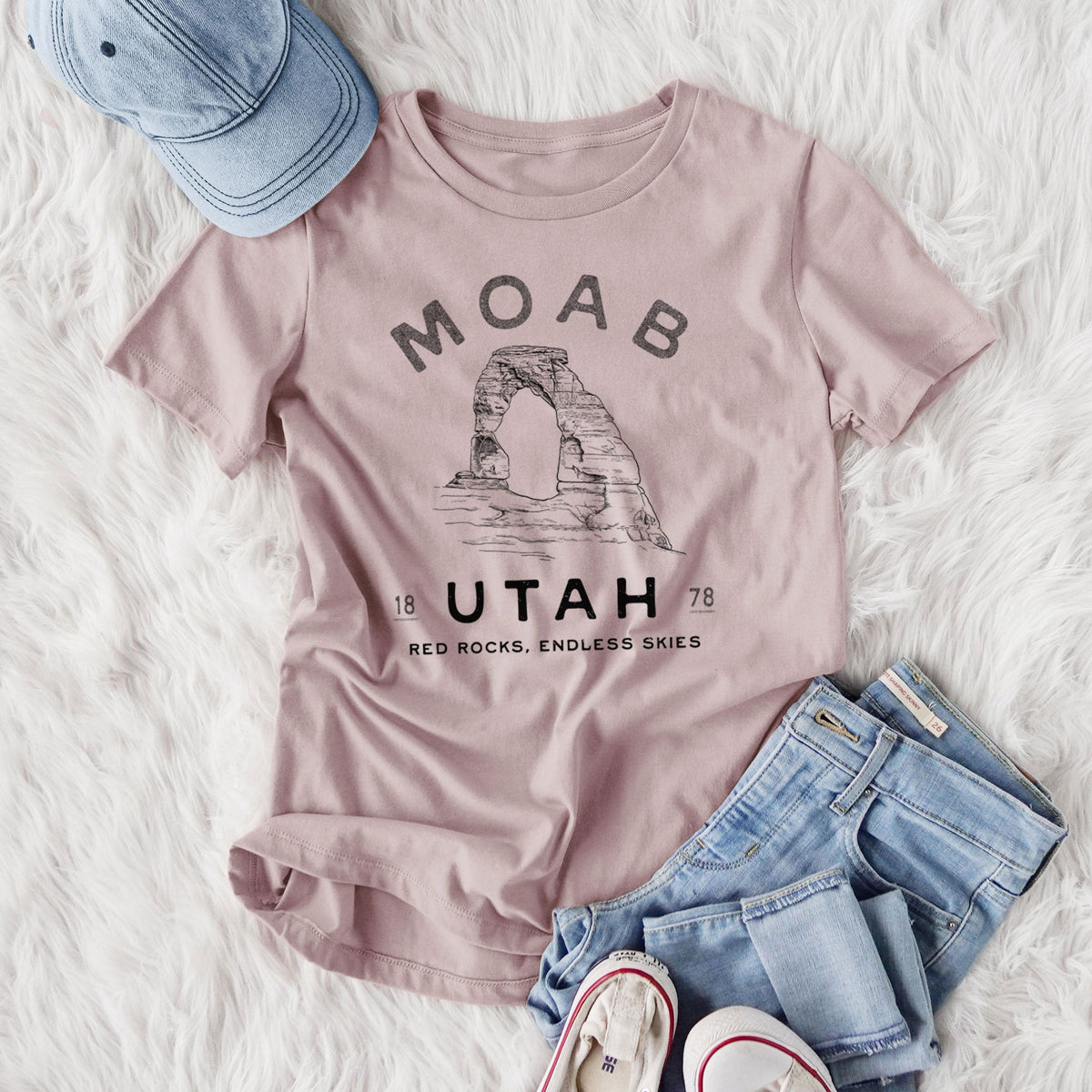 Moab Utah Delicate Arch - Women's Lightweight Relaxed Fit 100% Cotton Crewneck