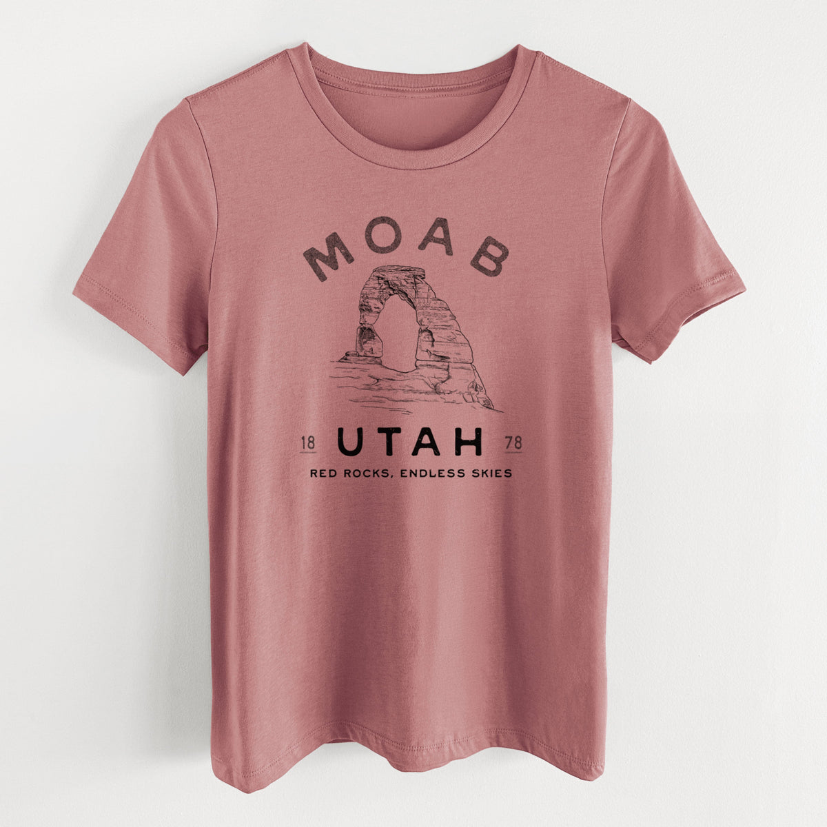 Moab Utah Delicate Arch - Women's Lightweight Relaxed Fit 100% Cotton Crewneck