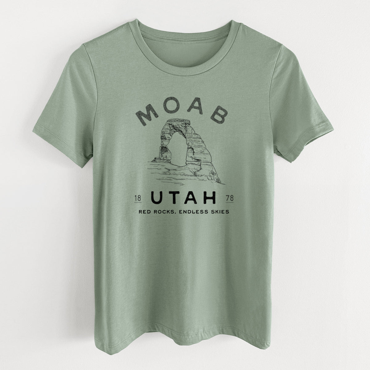 Moab Utah Delicate Arch - Women's Lightweight Relaxed Fit 100% Cotton Crewneck