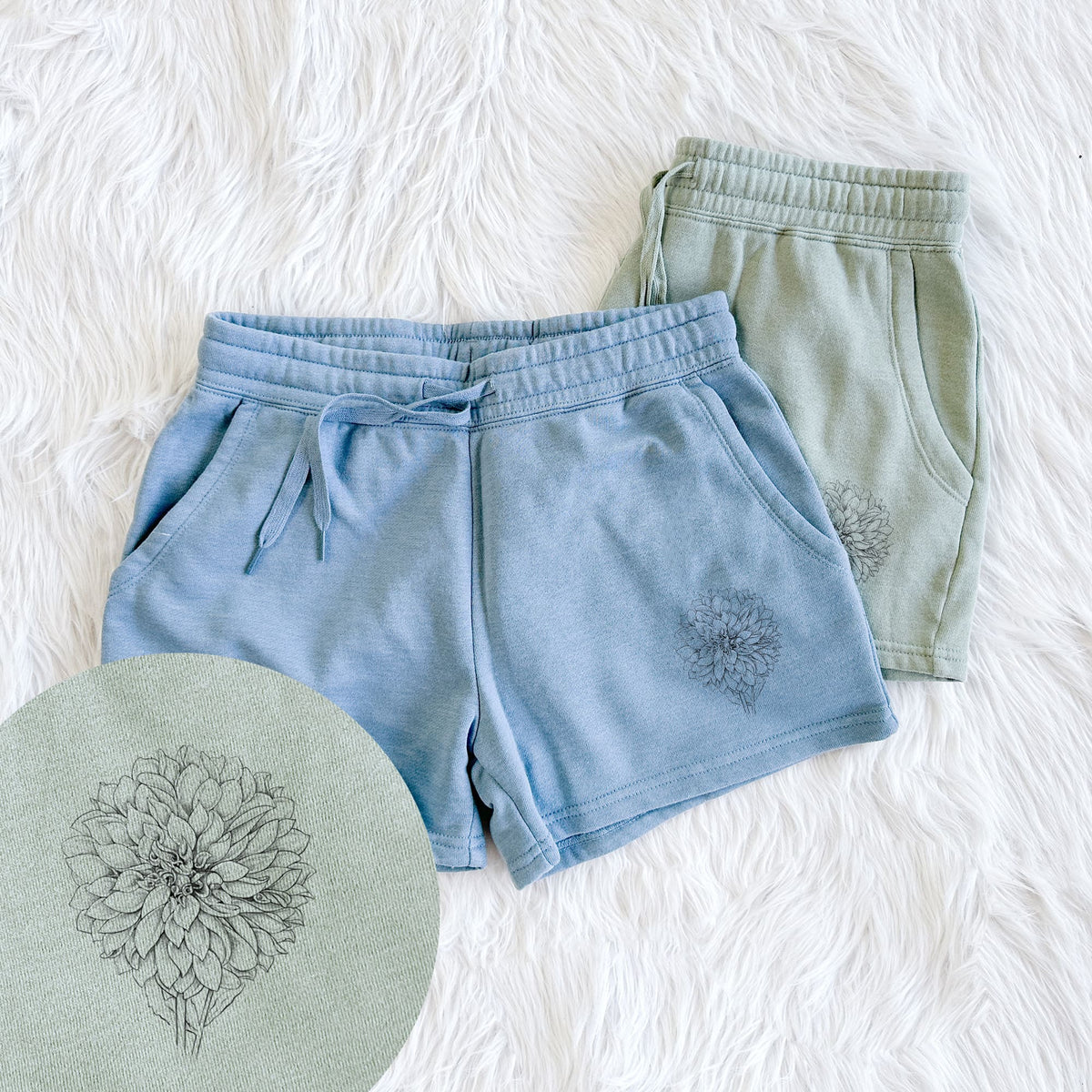 Dahlia Cafe Au Lait - Women's Cali Wave Shorts