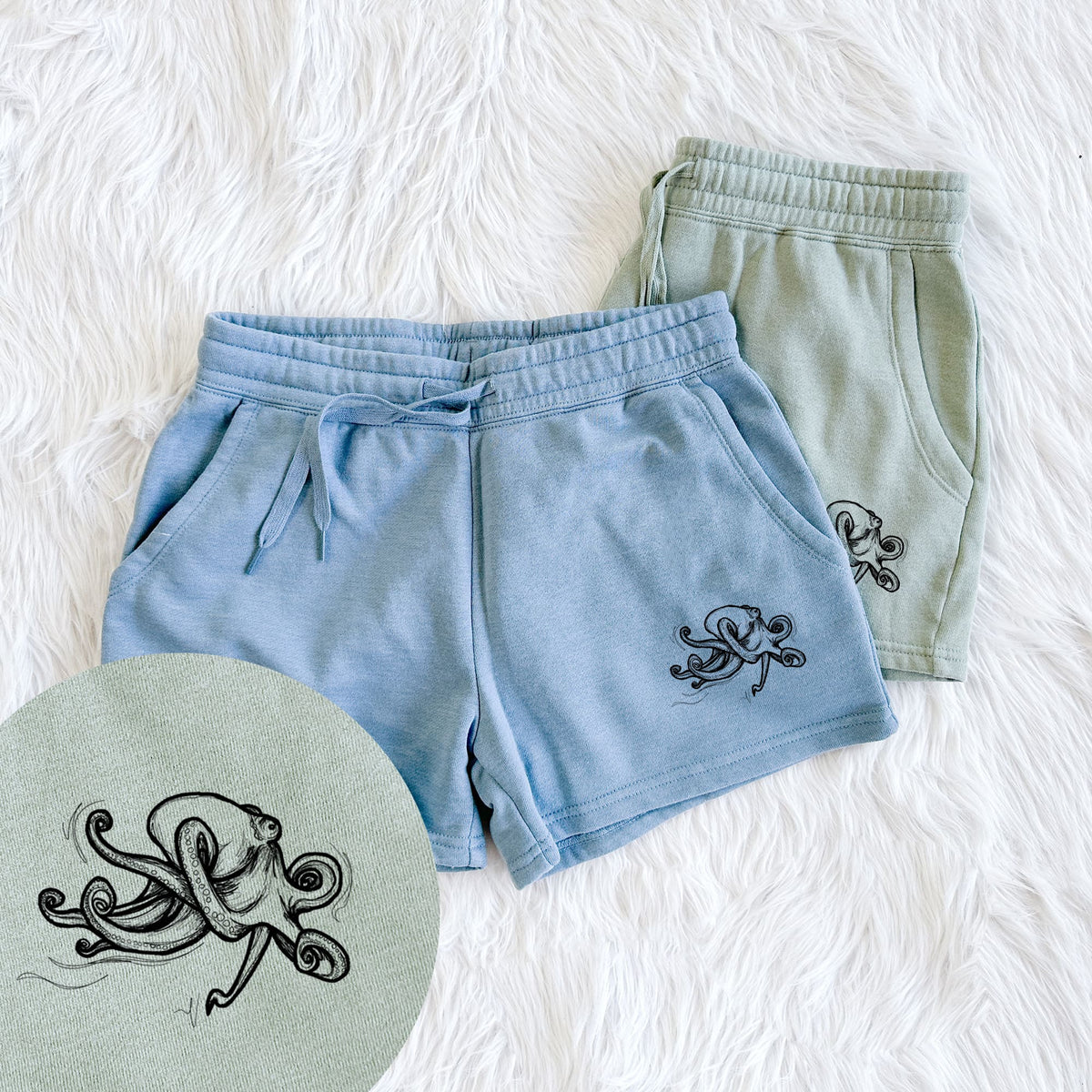 Giant Pacific Octopus - Women's Cali Wave Shorts