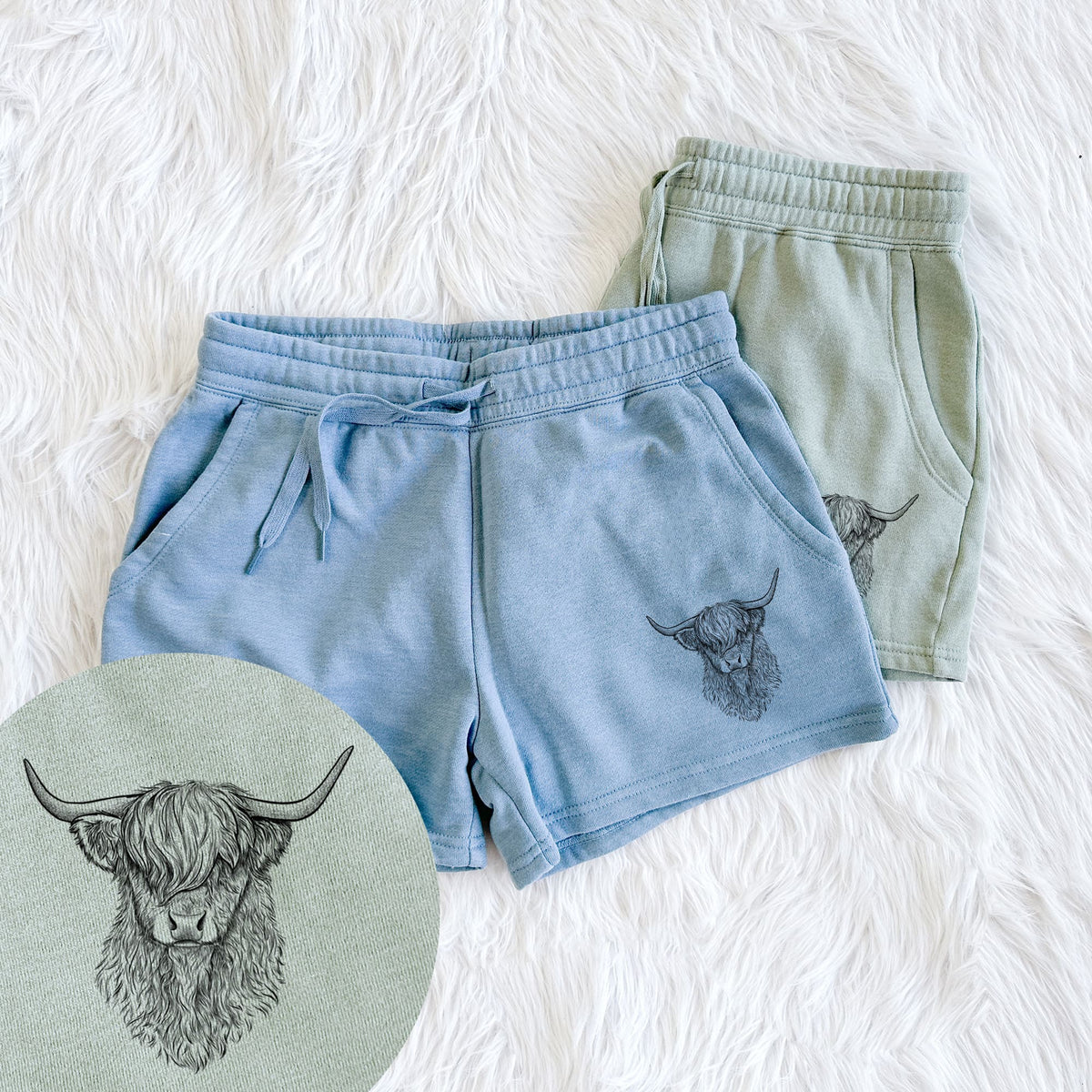 Scottish Highland Cow - Bos taurus taurus - Women's Cali Wave Shorts