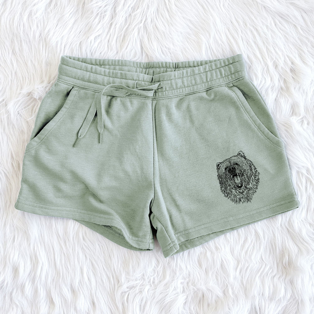 Ursus arctos - Kodiak Bear - Women's Cali Wave Shorts