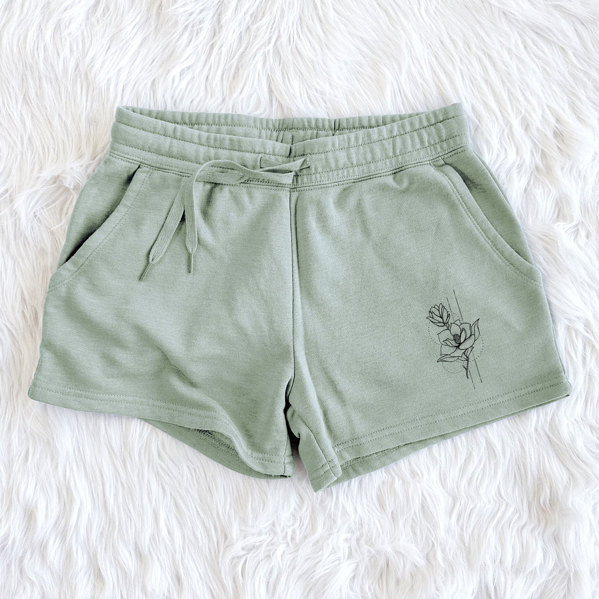 Southern Magnolia Stem - Women's Cali Wave Shorts