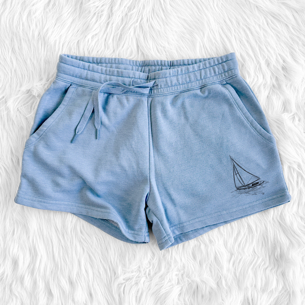 Heading Coastward - Sloop Sailboat - Women's Cali Wave Shorts