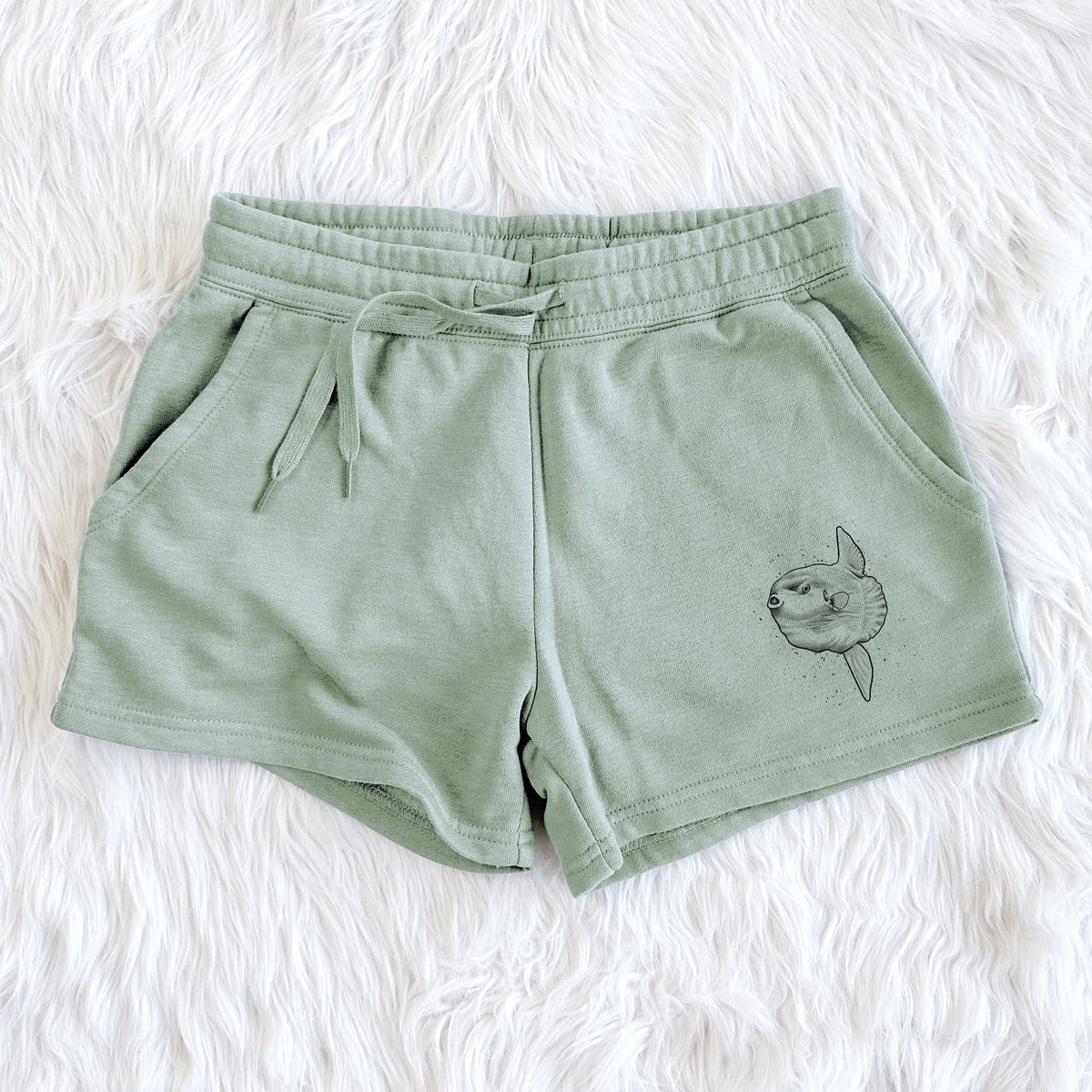 Ocean Sunfish - Mola mola - Women's Cali Wave Shorts
