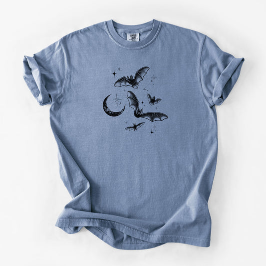 Townsend's Bats Under a Crescent Moon - Unisex Comfort Colors Garment-Dyed Heavyweight T-shirt