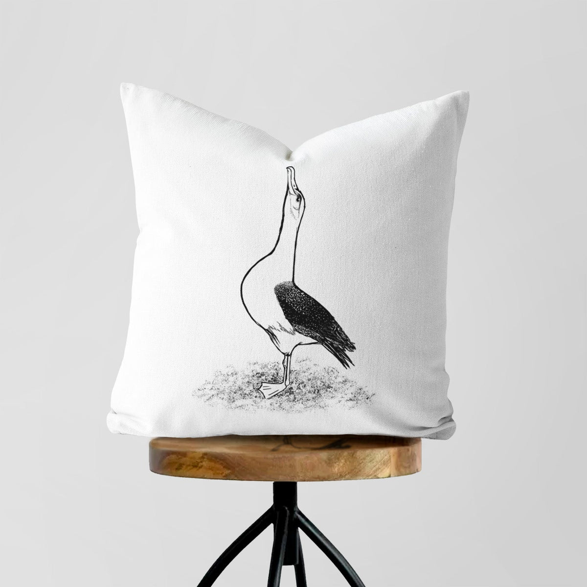 Diomedea exulans - Wandering Albatross - Throw Pillow Cover