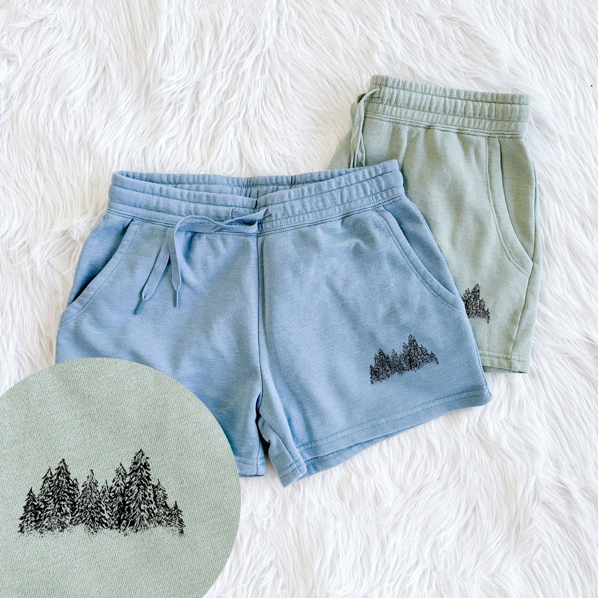 Winter Evergreens - Women's Cali Wave Shorts